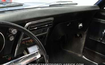 Chevrolet-Camaro-1967-Light-Blue-Metallic-Black-36