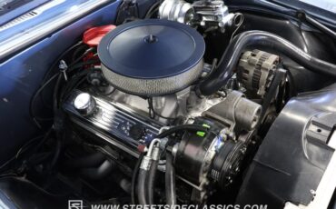 Chevrolet-Camaro-1967-Light-Blue-Metallic-Black-9