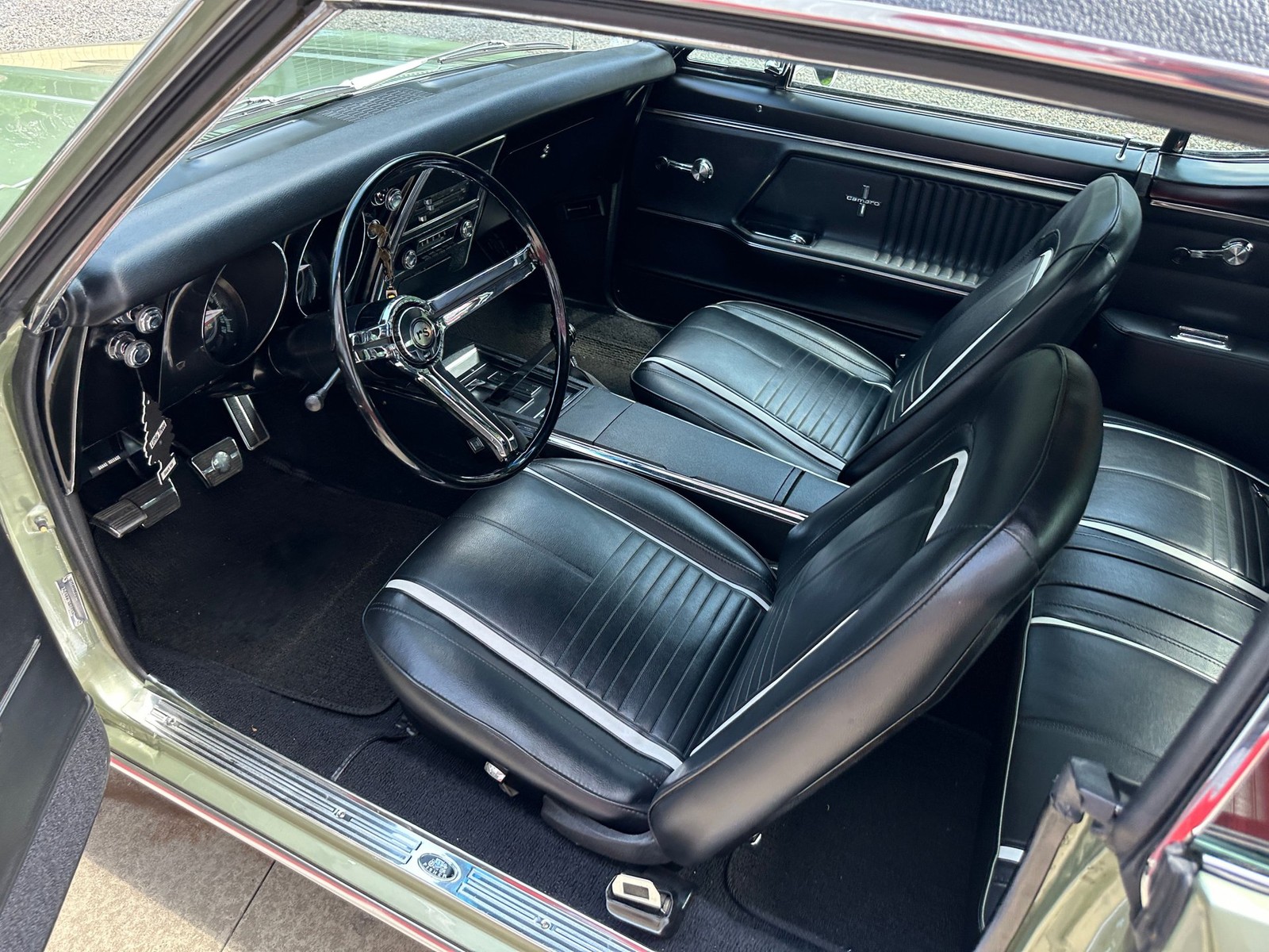 Chevrolet-Camaro-1967-Other-13