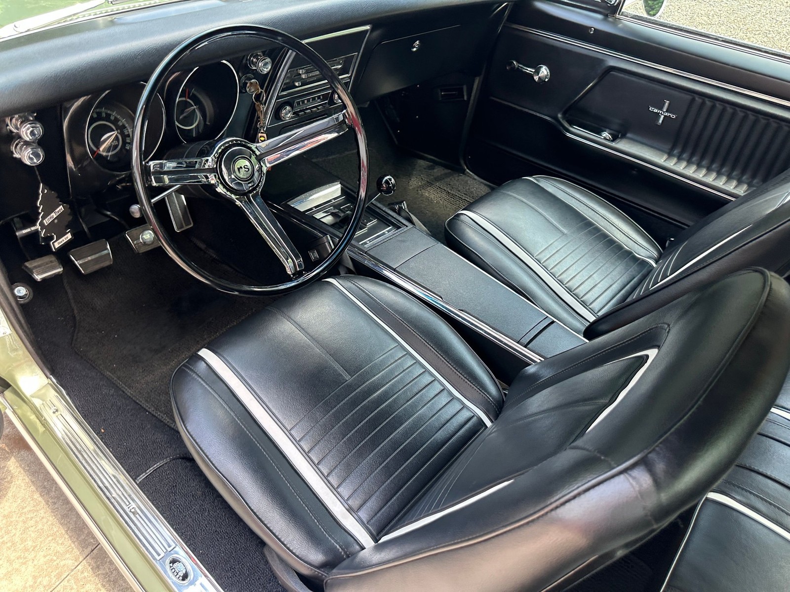 Chevrolet-Camaro-1967-Other-14