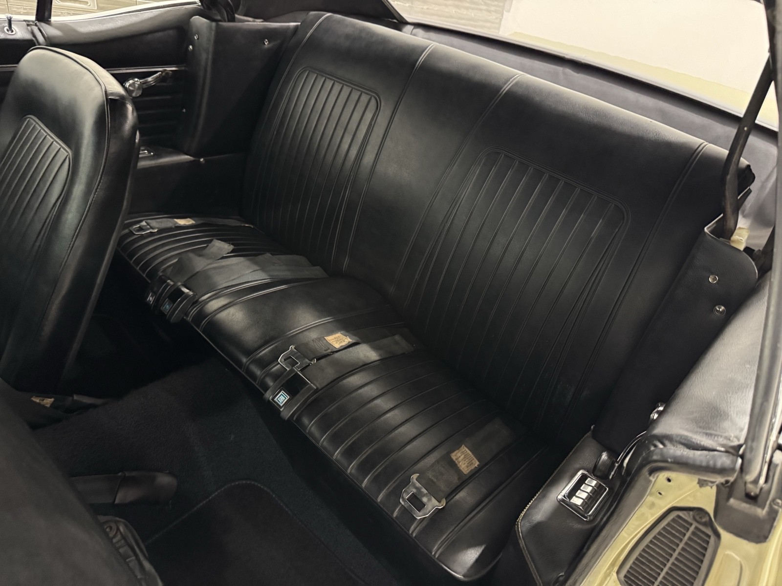 Chevrolet-Camaro-1968-11