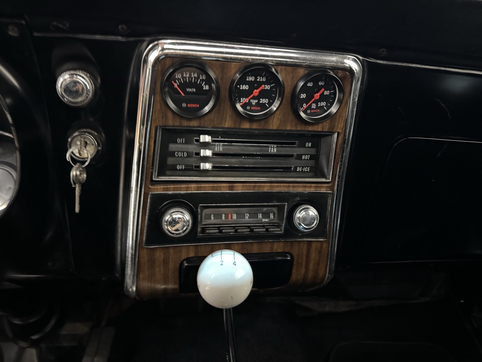 Chevrolet-Camaro-1968-12