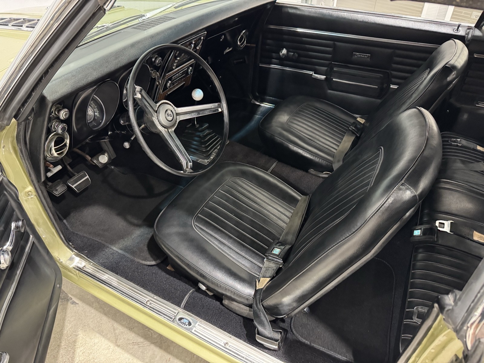 Chevrolet-Camaro-1968-16