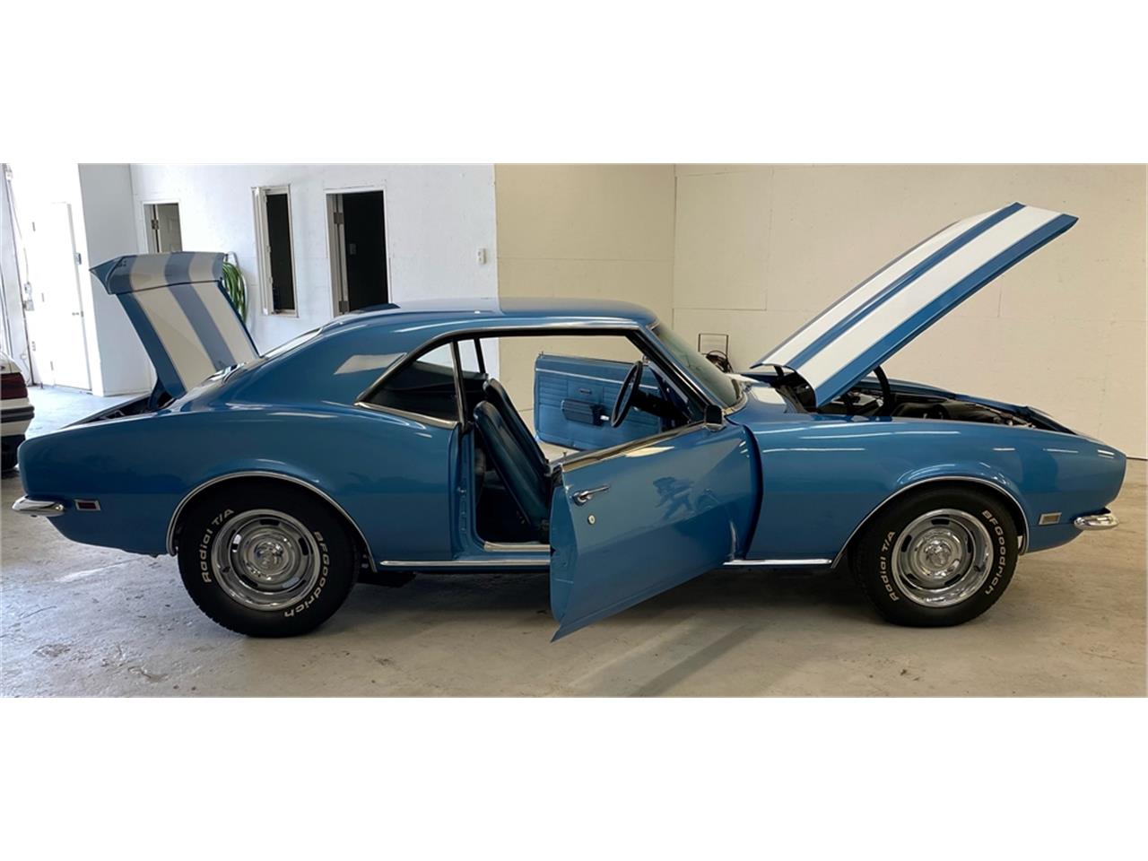 Chevrolet-Camaro-1968-Blue-Blue-44