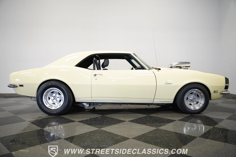 Chevrolet-Camaro-1968-Butternut-Yellow-Black-16