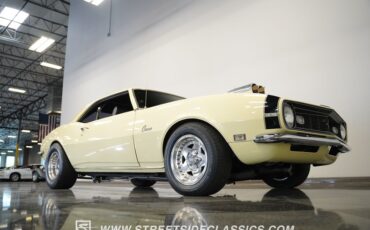 Chevrolet-Camaro-1968-Butternut-Yellow-Black-23