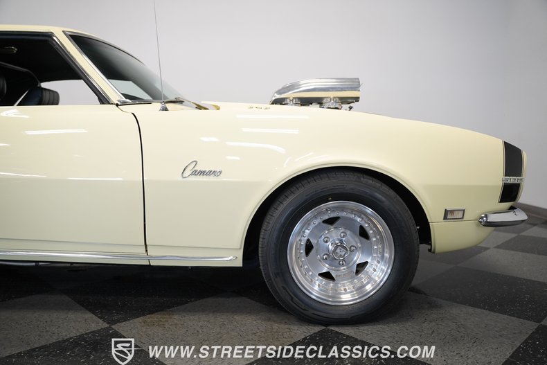 Chevrolet-Camaro-1968-Butternut-Yellow-Black-32