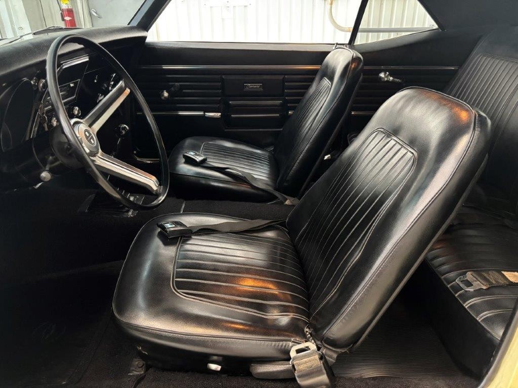 Chevrolet-Camaro-1968-Coupe-19
