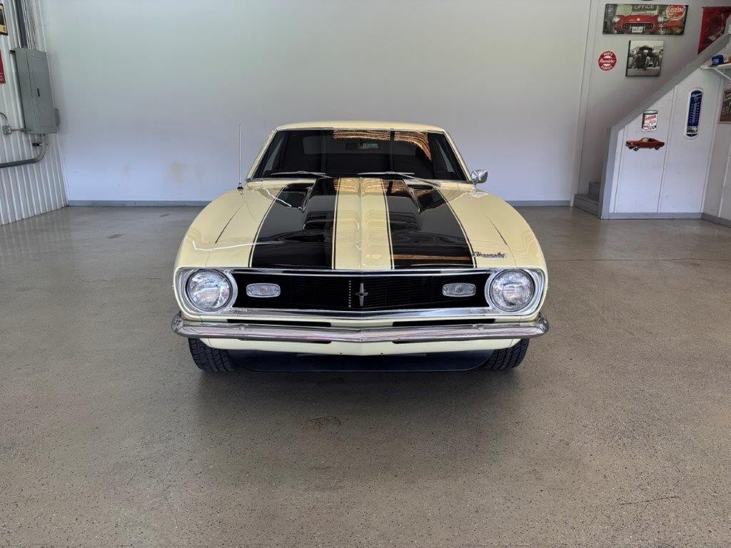 Chevrolet-Camaro-1968-Coupe-2