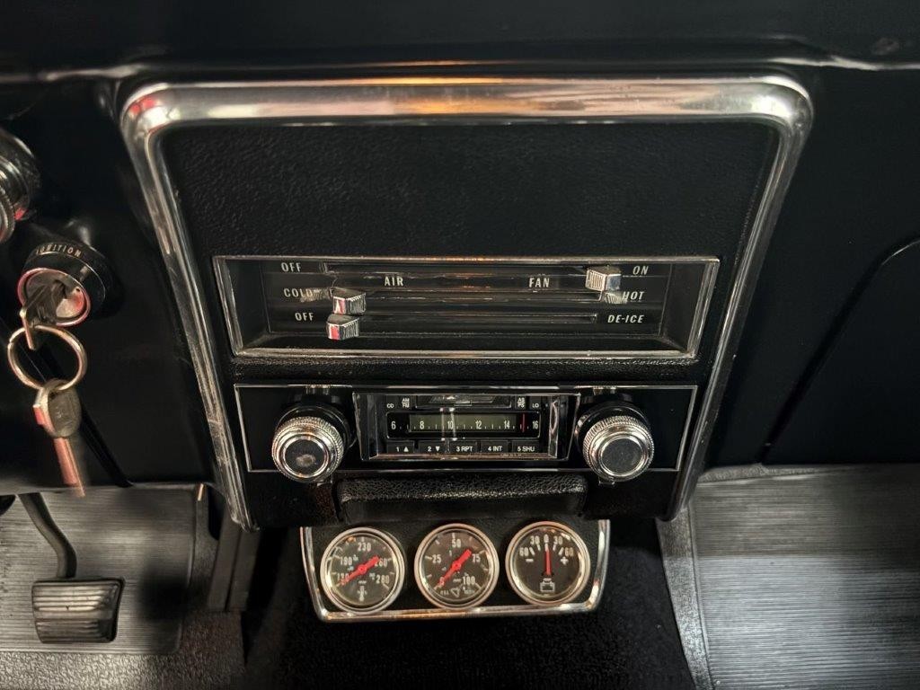Chevrolet-Camaro-1968-Coupe-24