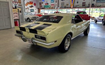 Chevrolet-Camaro-1968-Coupe-4