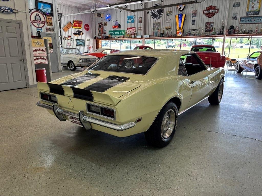 Chevrolet-Camaro-1968-Coupe-4