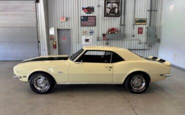 Chevrolet-Camaro-1968-Coupe