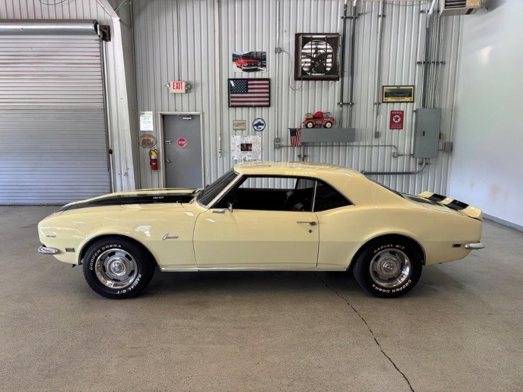 Chevrolet-Camaro-1968-Coupe