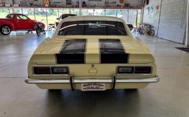 Chevrolet-Camaro-1968-Coupe-5