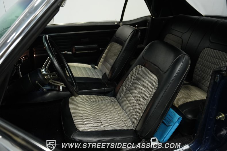 Chevrolet-Camaro-1968-Dark-Blue-Black-ampamp-White-Ho-45