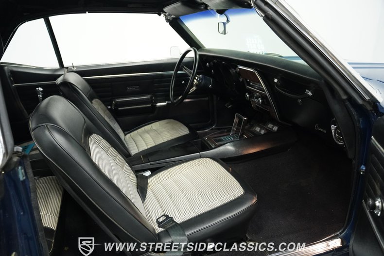 Chevrolet-Camaro-1968-Dark-Blue-Black-ampamp-White-Ho-9
