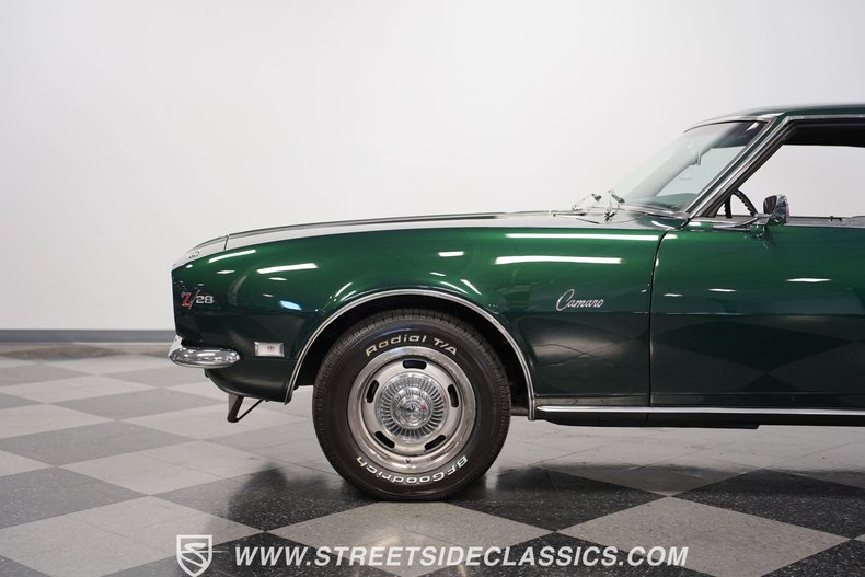 Chevrolet-Camaro-1968-Dark-Green-Metallic-Black-27