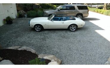 Chevrolet-Camaro-1968-Ermine-White-Blue-7