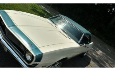 Chevrolet-Camaro-1968-Ermine-White-Blue-9