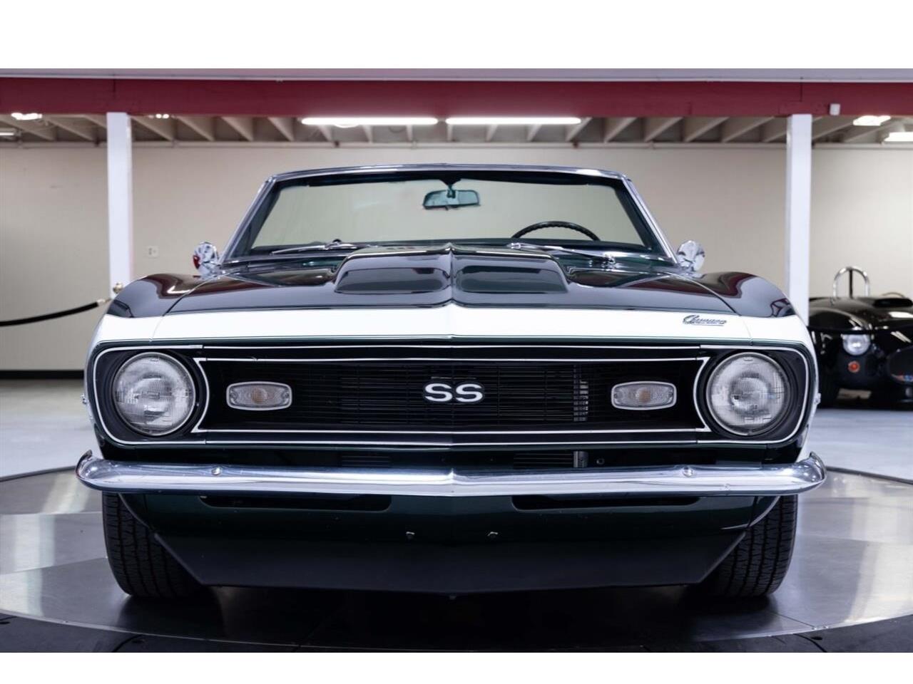 Chevrolet-Camaro-1968-Green-Black-29