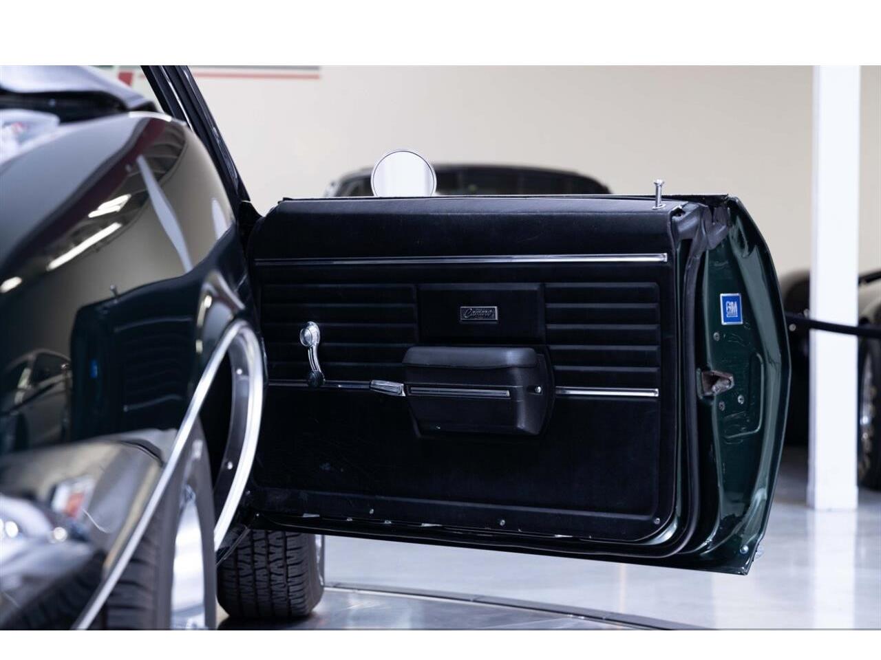 Chevrolet-Camaro-1968-Green-Black-7
