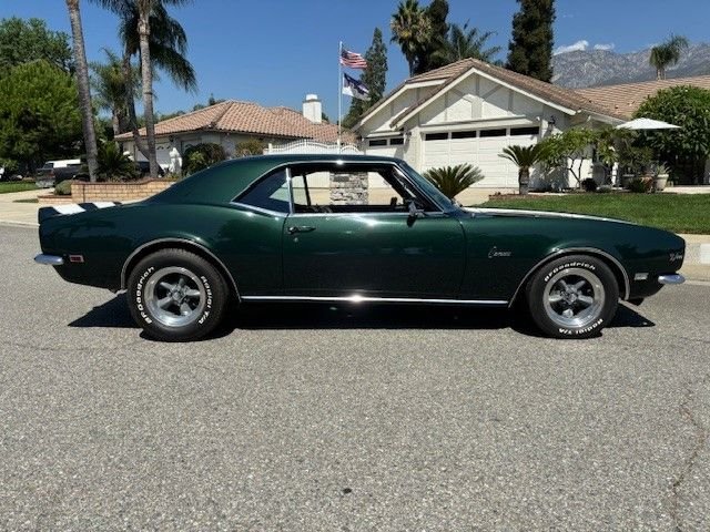Chevrolet-Camaro-1968-Green-black-1
