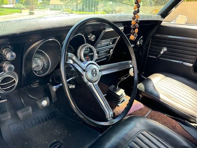 Chevrolet-Camaro-1968-Green-black-9