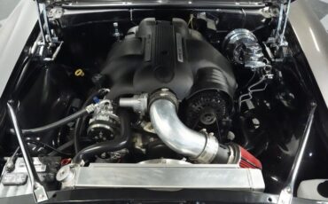 Chevrolet-Camaro-1968-Gunmetal-Gray-Metall-Black-ampamp-White-Ho-1