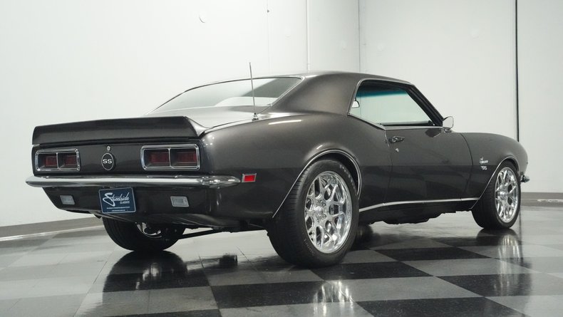 Chevrolet-Camaro-1968-Gunmetal-Gray-Metall-Black-ampamp-White-Ho-11