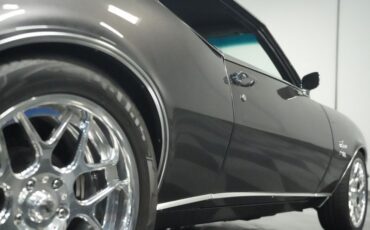 Chevrolet-Camaro-1968-Gunmetal-Gray-Metall-Black-ampamp-White-Ho-12