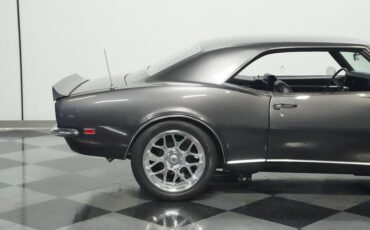 Chevrolet-Camaro-1968-Gunmetal-Gray-Metall-Black-ampamp-White-Ho-13