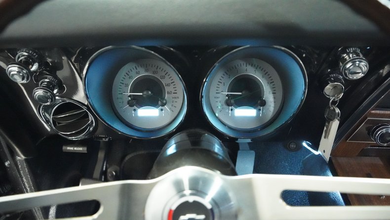 Chevrolet-Camaro-1968-Gunmetal-Gray-Metall-Black-ampamp-White-Ho-23