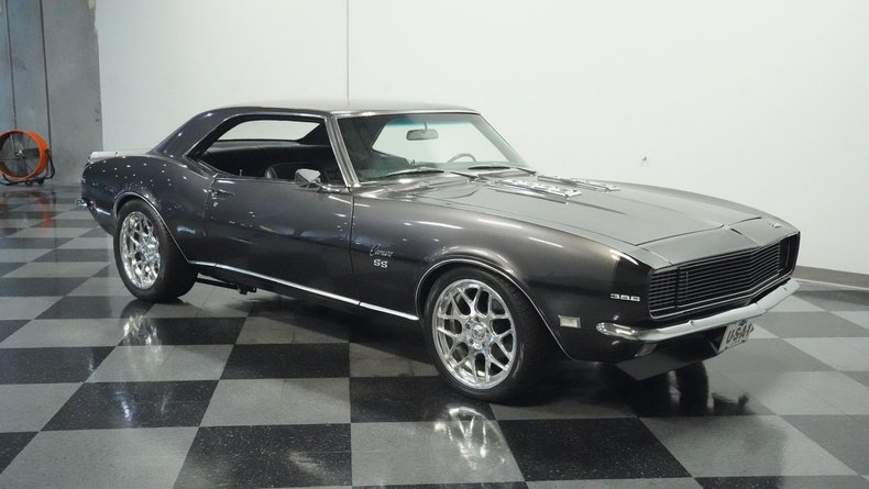 Chevrolet-Camaro-1968-Gunmetal-Gray-Metall-Black-ampamp-White-Ho-24