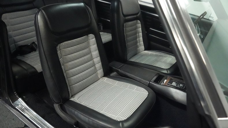 Chevrolet-Camaro-1968-Gunmetal-Gray-Metall-Black-ampamp-White-Ho-42