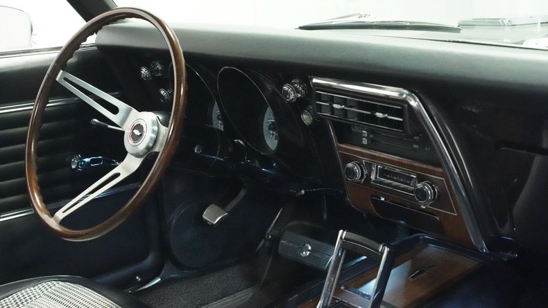Chevrolet-Camaro-1968-Gunmetal-Gray-Metall-Black-ampamp-White-Ho-46