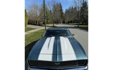 Chevrolet-Camaro-1968-Island-Teal-Black-6