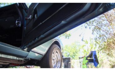 Chevrolet-Camaro-1968-Island-Teal-Black-9