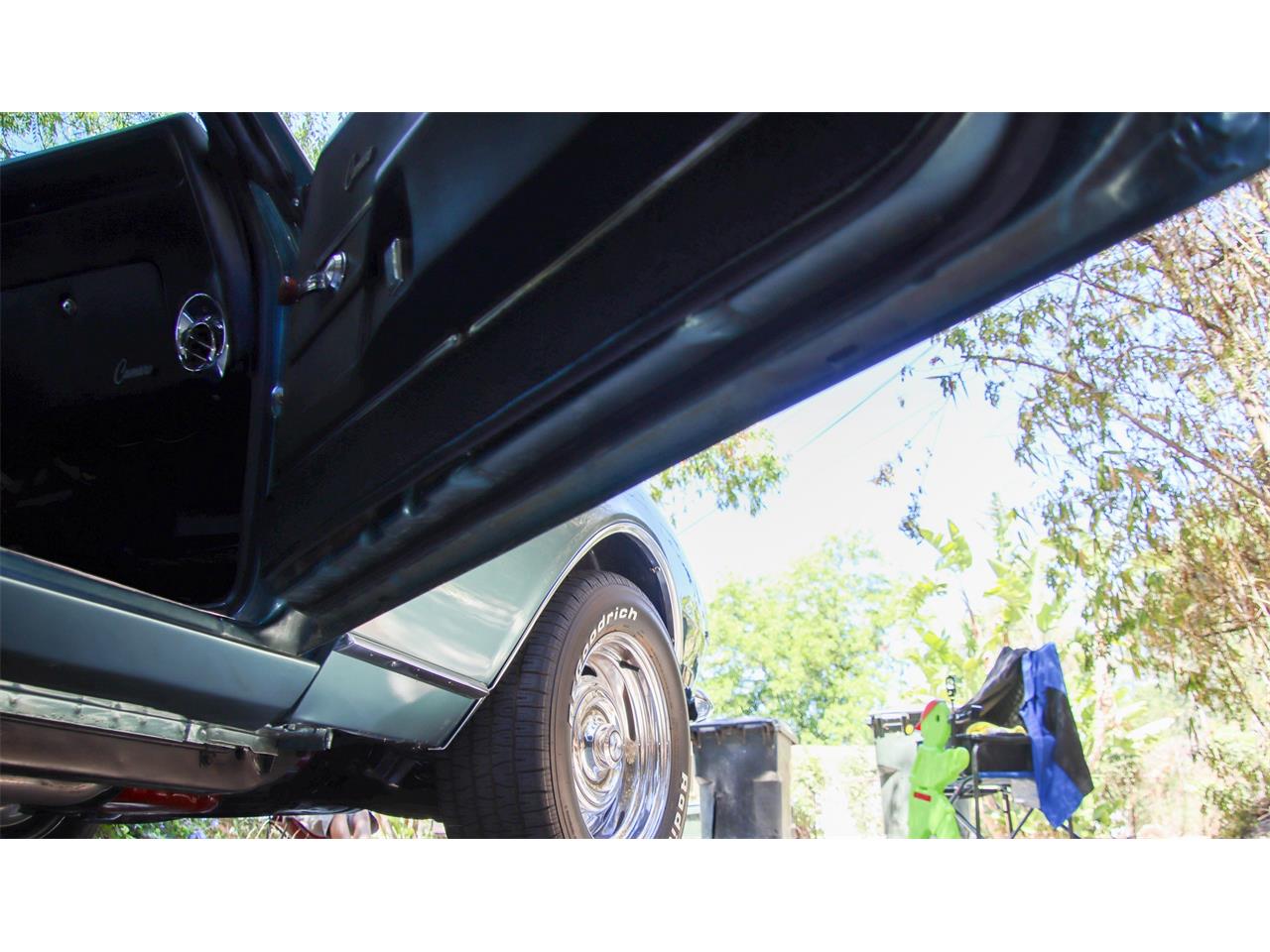 Chevrolet-Camaro-1968-Island-Teal-Black-9