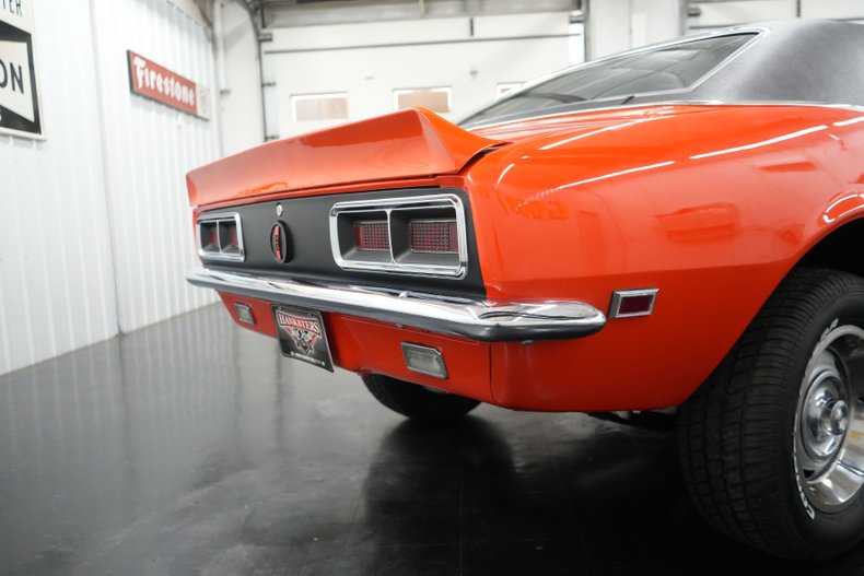 Chevrolet-Camaro-1968-Orange-Black-17