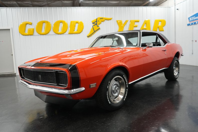 Chevrolet-Camaro-1968-Orange-Black-2