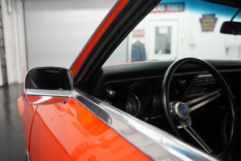 Chevrolet-Camaro-1968-Orange-Black-31