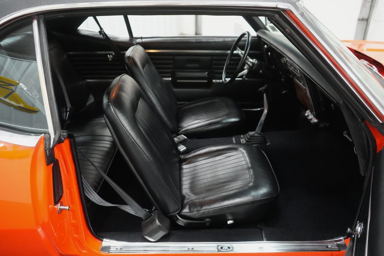 Chevrolet-Camaro-1968-Orange-Black-43
