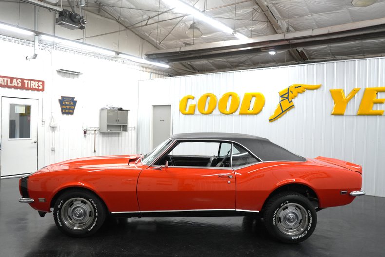 Chevrolet-Camaro-1968-Orange-Black-9