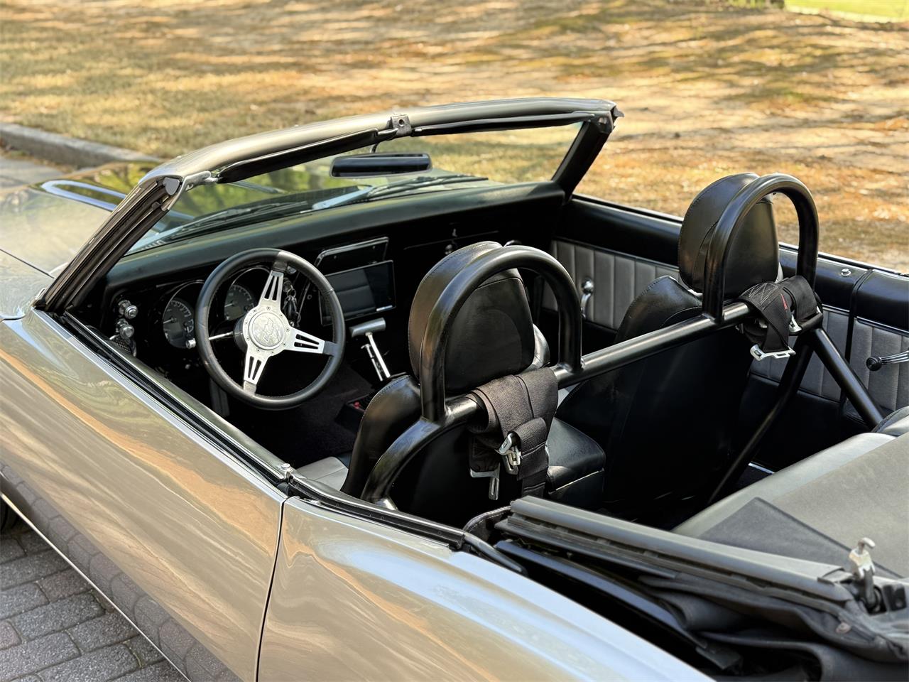 Chevrolet-Camaro-1968-Silver-Black-Silver-Black-14