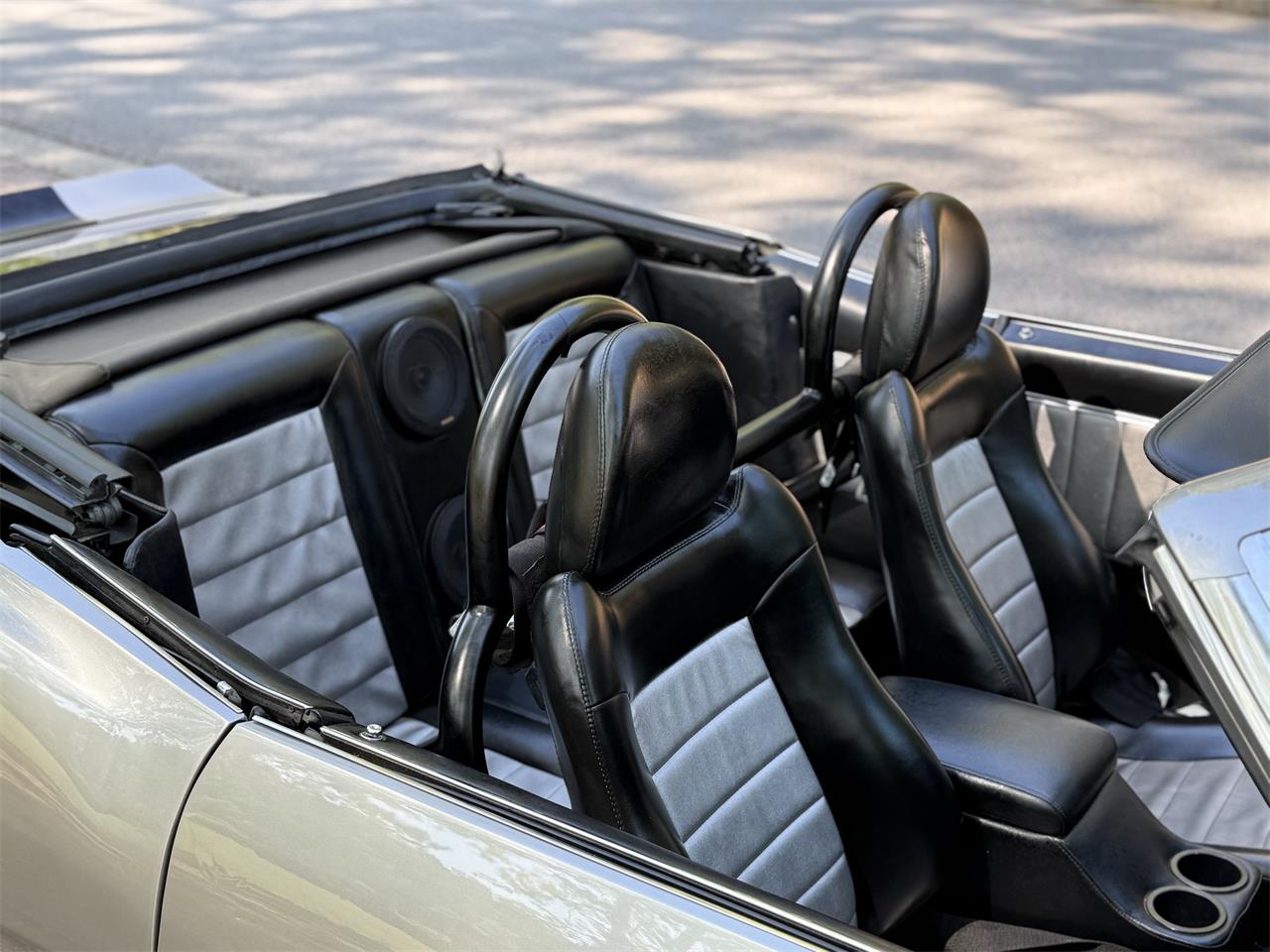 Chevrolet-Camaro-1968-Silver-Black-Silver-Black-20