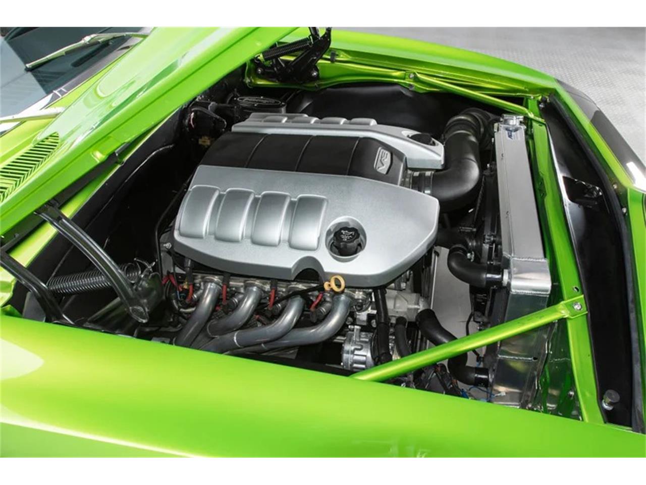 Chevrolet-Camaro-1968-Snakeskin-Green-Tan-13