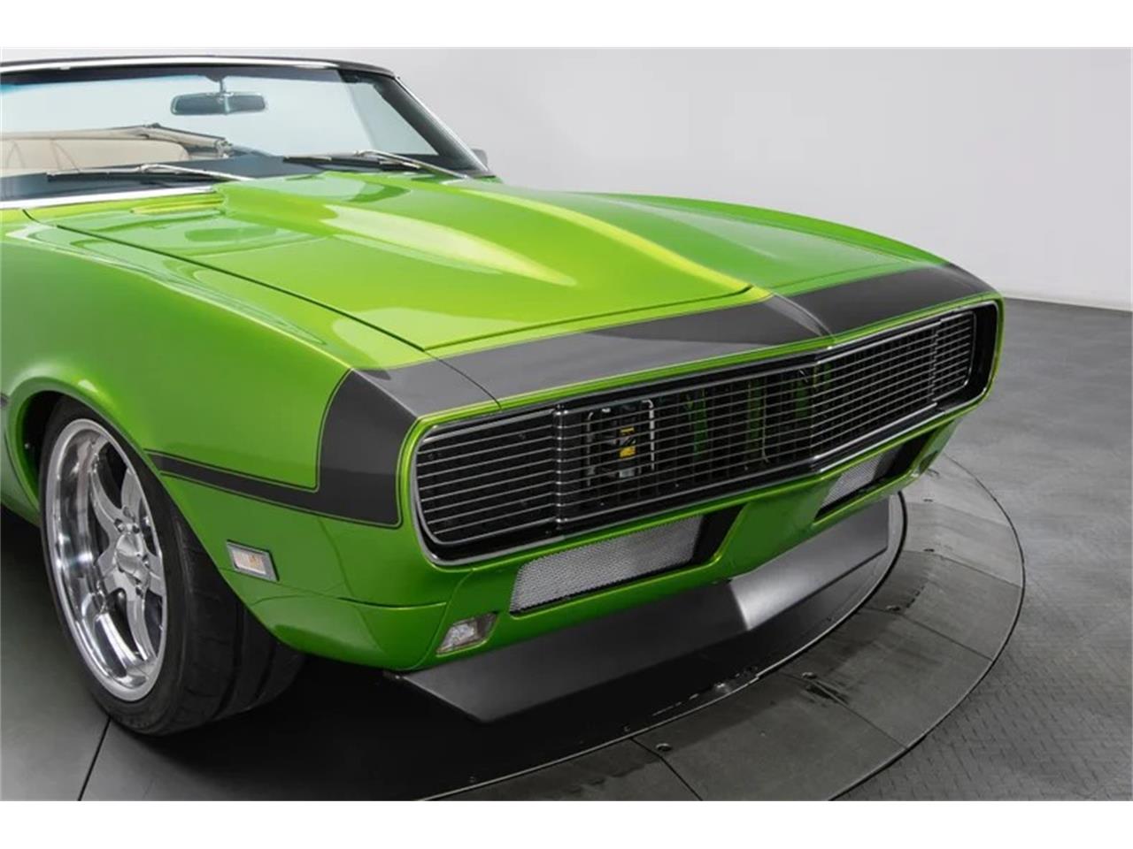 Chevrolet-Camaro-1968-Snakeskin-Green-Tan-18
