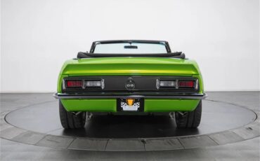 Chevrolet-Camaro-1968-Snakeskin-Green-Tan-23