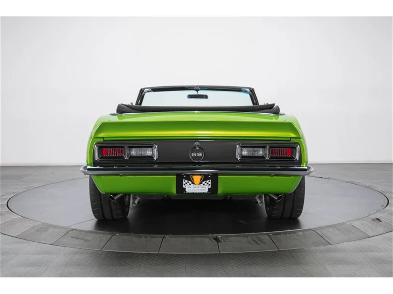 Chevrolet-Camaro-1968-Snakeskin-Green-Tan-23